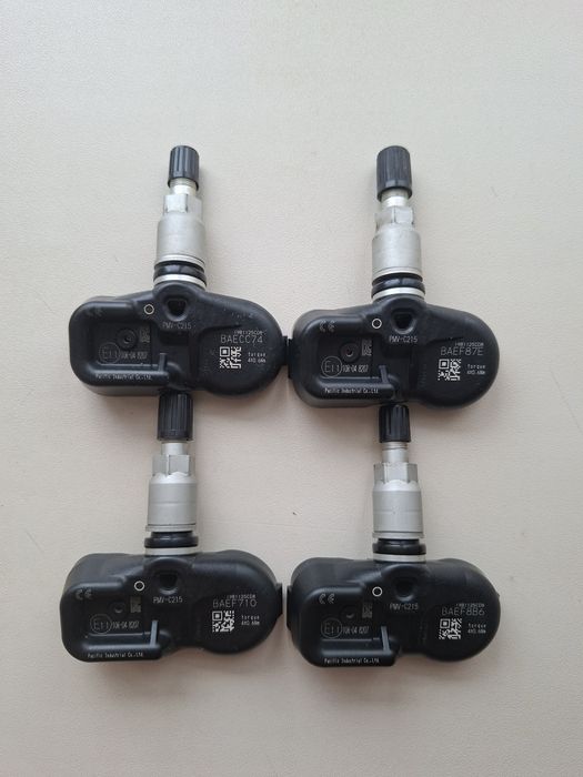 Продам датчики давления шин. Тойота Оригенал.