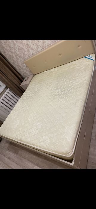 Продам шкаф-купе, и кровать 2-х спальную