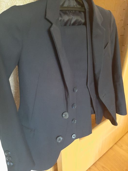 Школьная форма и обувь