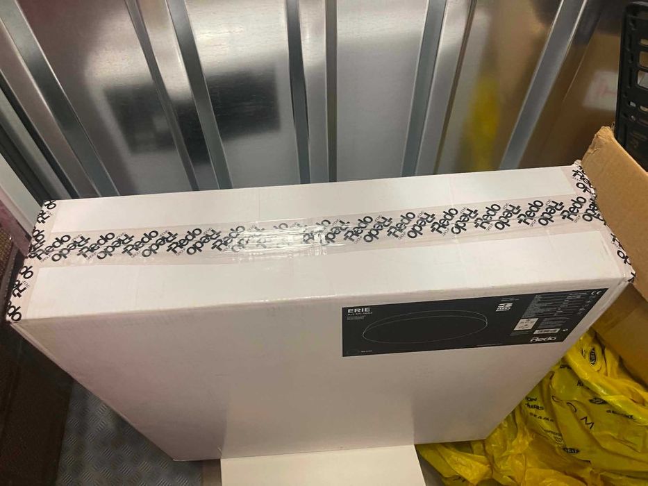 НОВ LED Плафон Redo ERIE 50W 3000K IP22 BK - 26% под пазарната цена !!!