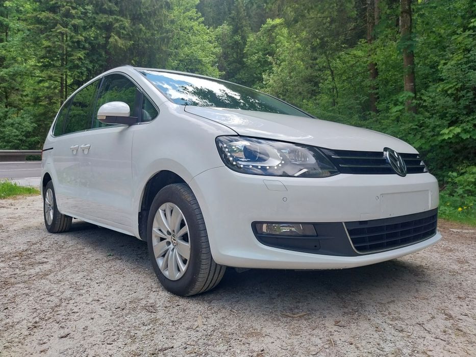 Vând vw sharan an  2015