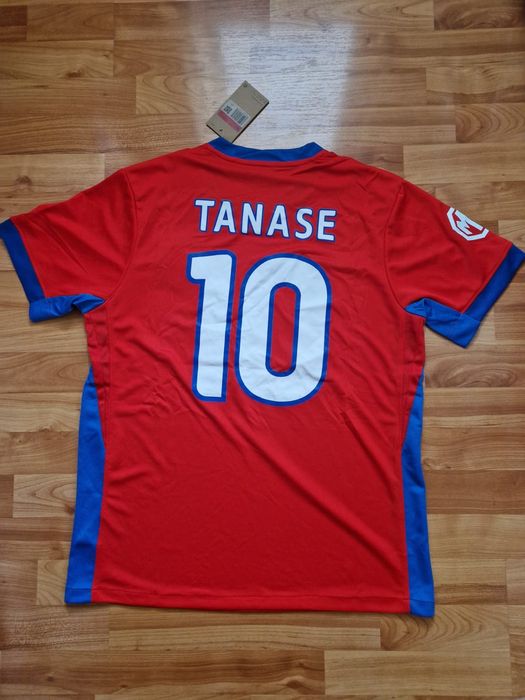 Tricouri FCSB model nou