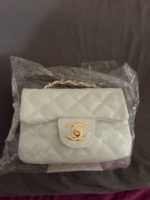 Чанта на chanel 55€