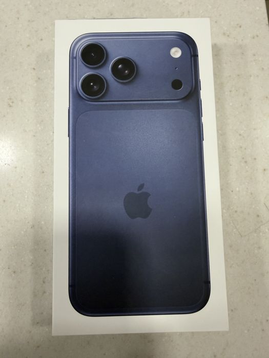 Айфон 17 про макс 256 гб новый