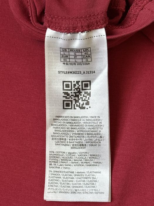 Оригинална тениска на Guess L размер