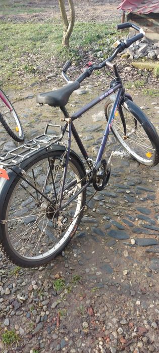 Vând două biciclete