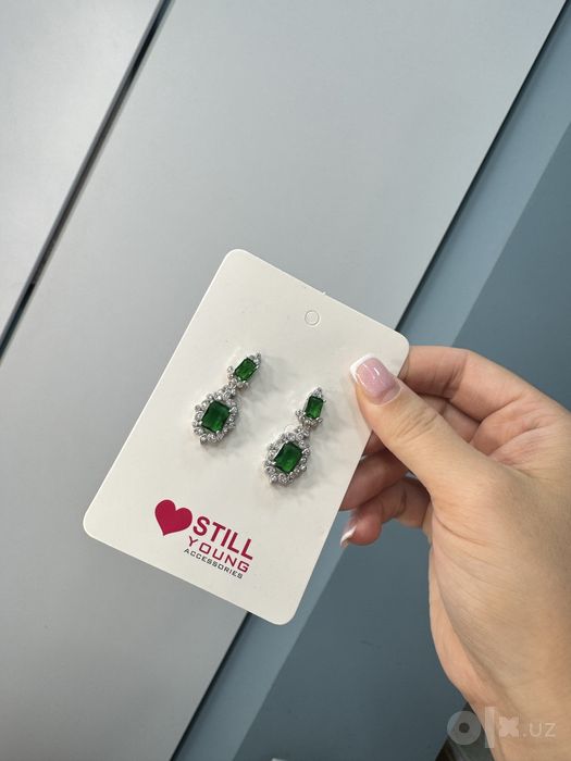 Продам новые серьги