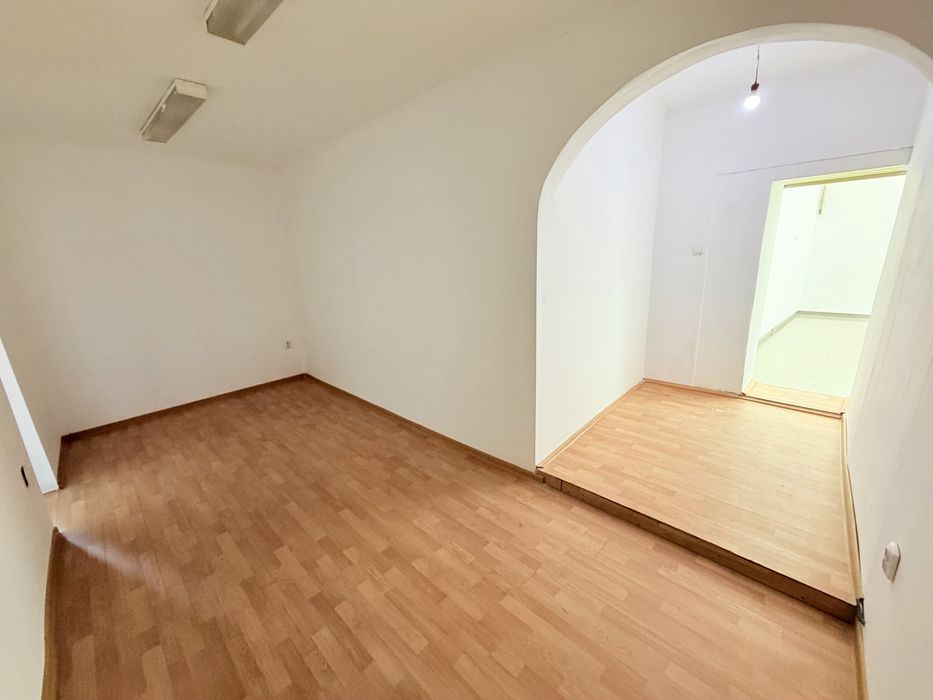 Spațiu comercial de închiriat