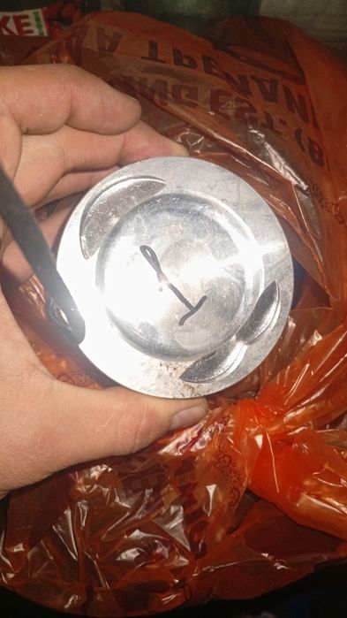 Блок двигателя 2.0 Мазда 626