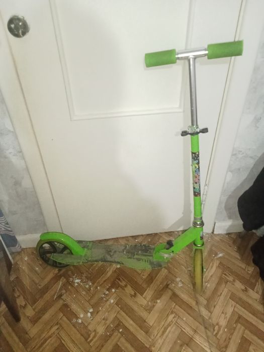 Продам самокат в хорошем состоянии