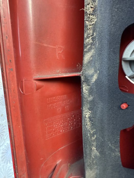 оригинален десен стоп за Passat комби B5,5