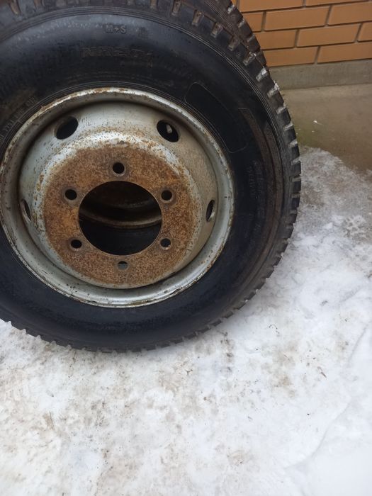 Продам  резину сборе