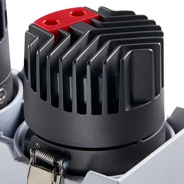 4x10W LED светлина - алуминиева квадратна