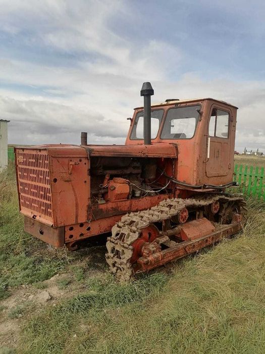 Срочно продам трактор Т-4А