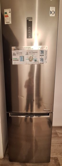 Холодильник LG...