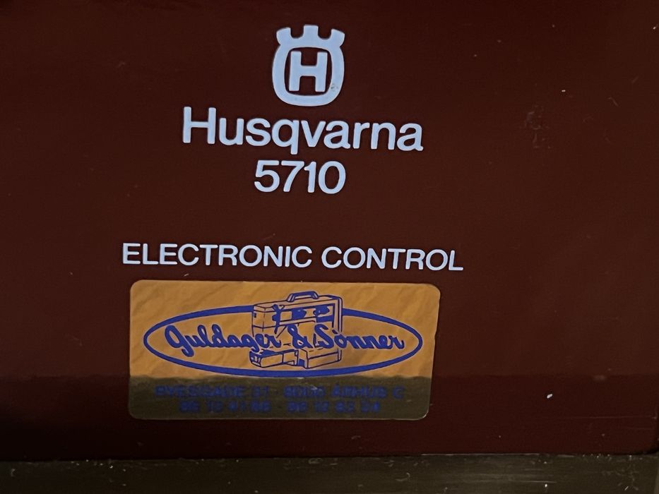 Vand masina de cusut Husqvarna