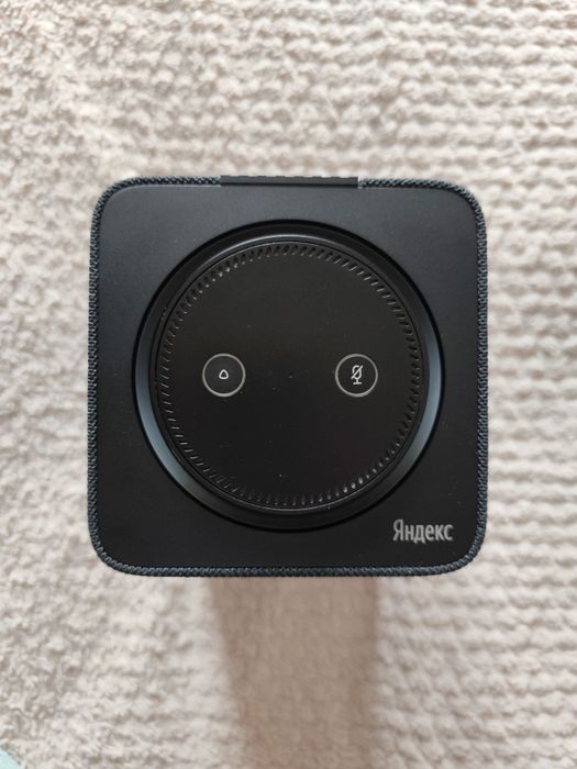 Колонка Яндекс станция