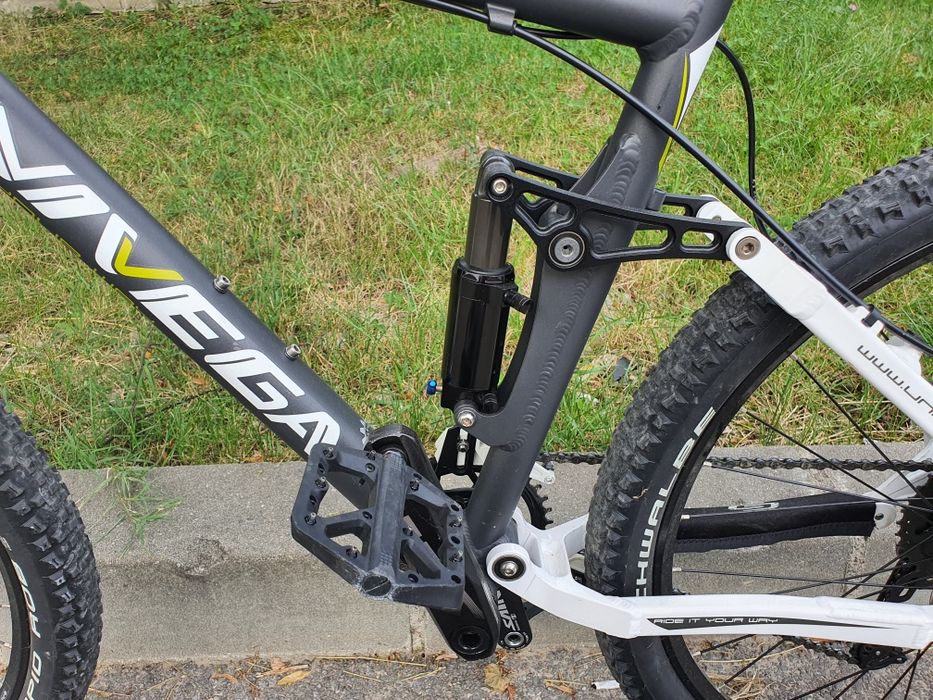 Bicicleta  Univega Alpina Sl-1 full suspension,roti pe 26".