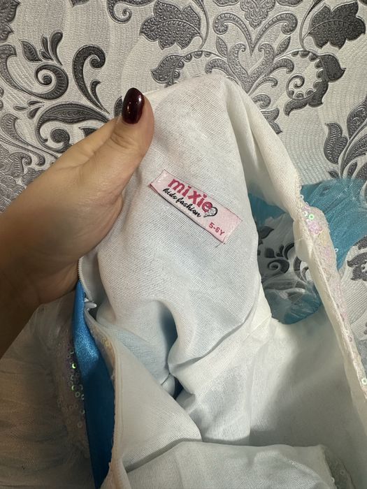 Продам пышное платье на девочку
