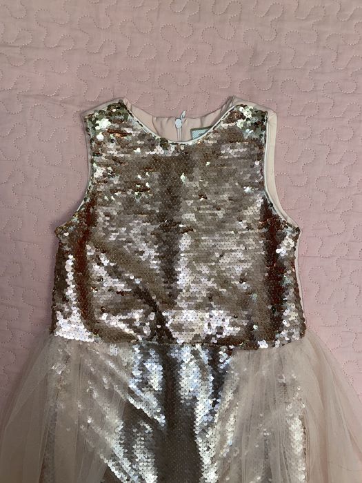 Платье на девочку