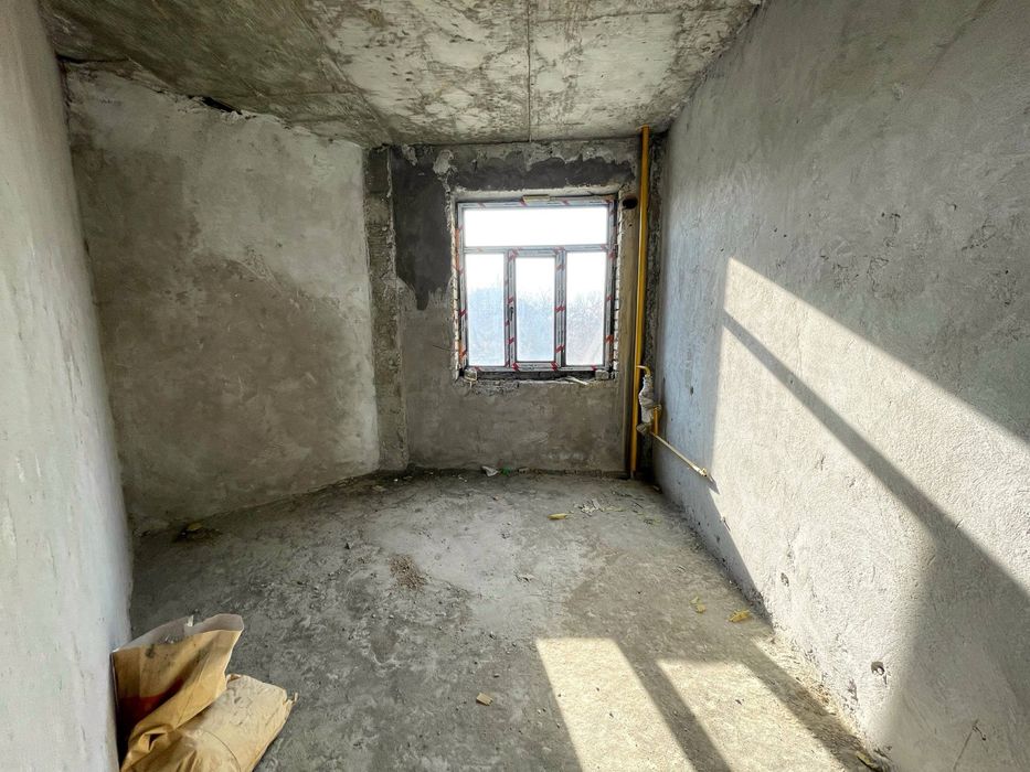 Карасу 6. Продается 2х комнатная квартира. Мирзо улугбекский район