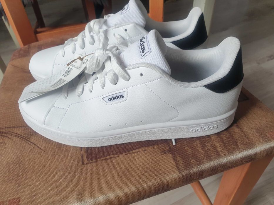 Adidas Сникърси Urban Court
