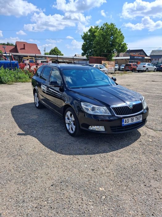SKODA Octavia 2013 — imagine 3