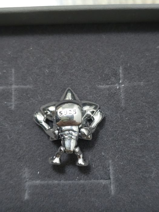 Charm Demogorgon argint - Stranger Things