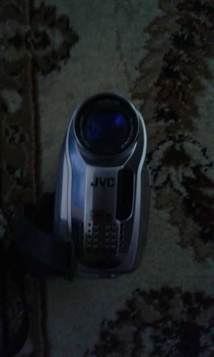 Видео камера JVC