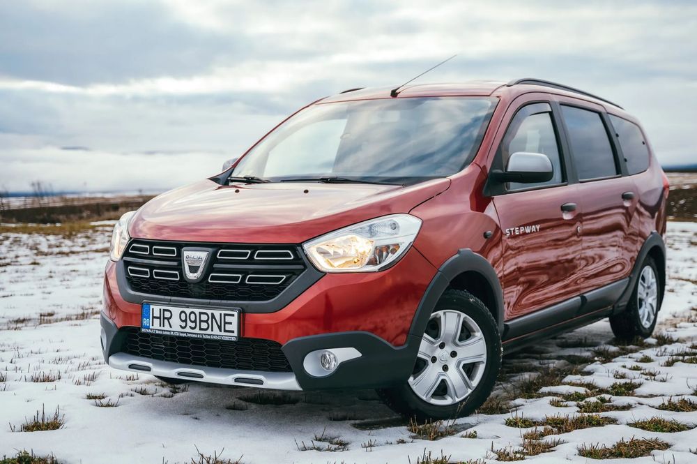 Dacia Lodgy Mașină în stare excelentă, utilizată zilnic, cu baterie nouă.