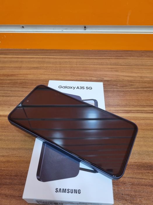 Samsung A35 в хорошом состояние
