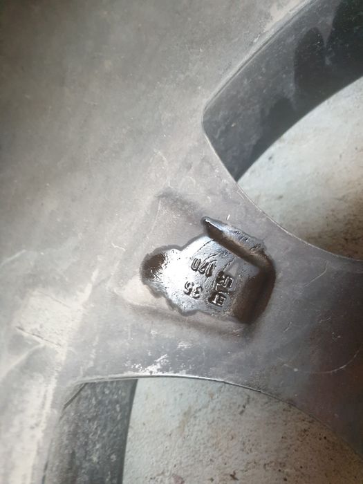 Jante bmw 17 cauciucuri iarna