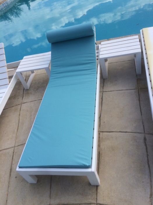 sezlong piscina plaja gradina