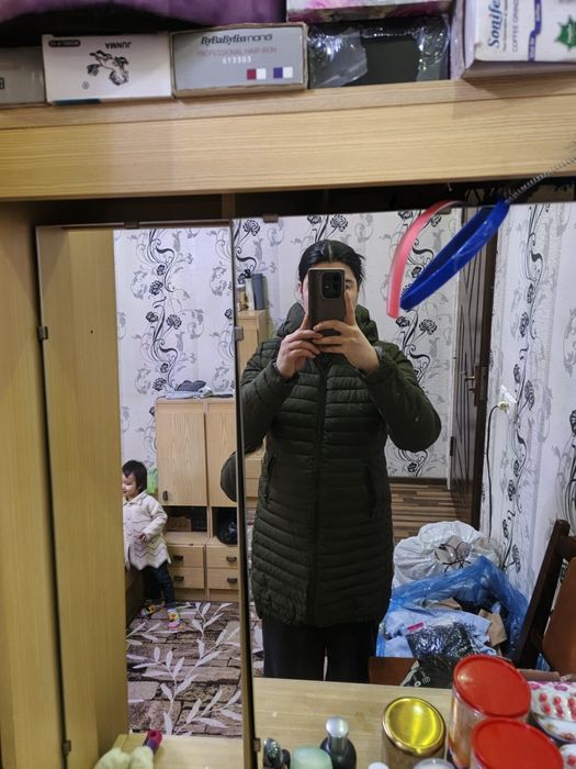 Ayollar kurtkasi. Xxl razmer. Kulrang