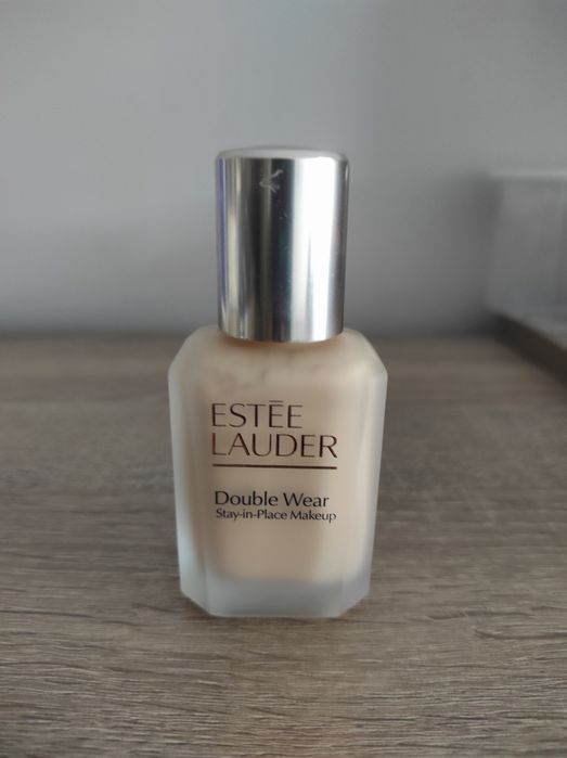 Фон дьо тен ESTEE LAUDER Double Wear