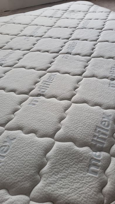 Матрас 2,0 м. на 1.6 м