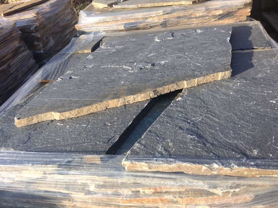 Естествени камъни за облицовки и настилки , пясъчник,  гнайс , шисти