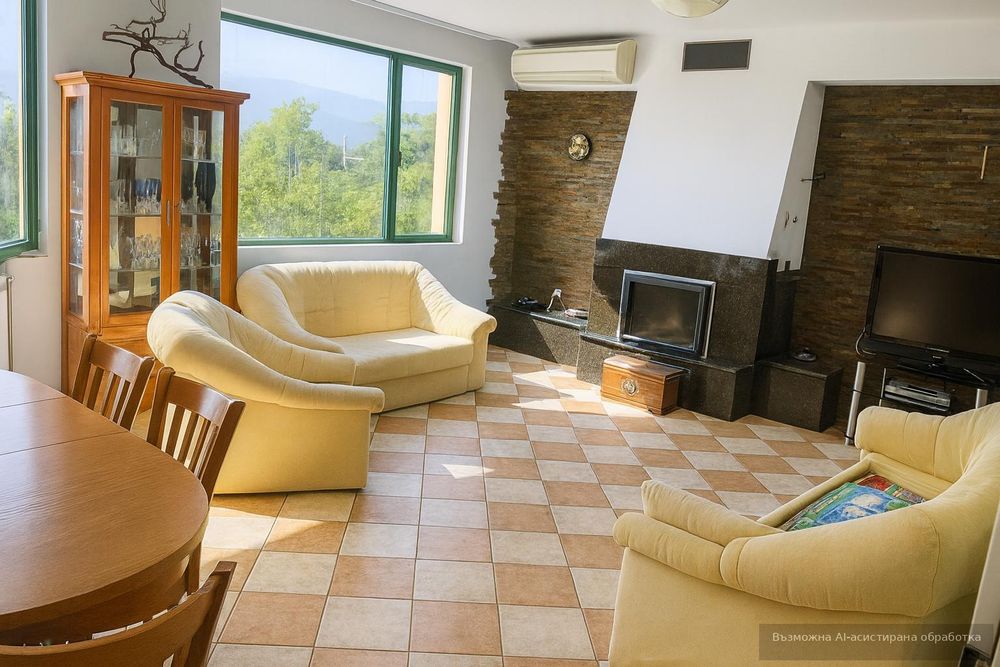 Дава се под наем Тристаен апартамент в Пловдив, Христо Смирненски - 120 кв.м за 509.49 € - Снимка #1