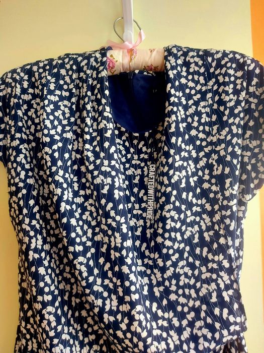 Нова рокля  с цип отзад,поплата леко асиметрича отпред