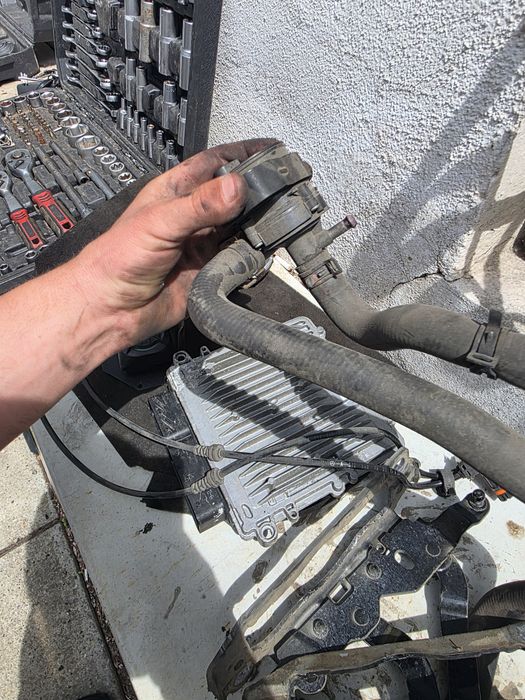 Помпа за антифриз на Mercedes w218 350 CDI
