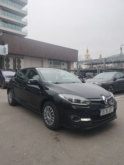 Reno megan 3 facelift model limited 1.5 dci 110 cai E5  ânmatriculată