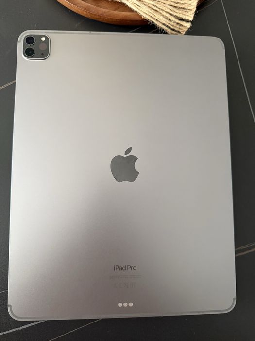 Ipad Pro 12.9 6th Generation M2 Cellular + Wifi 128GB