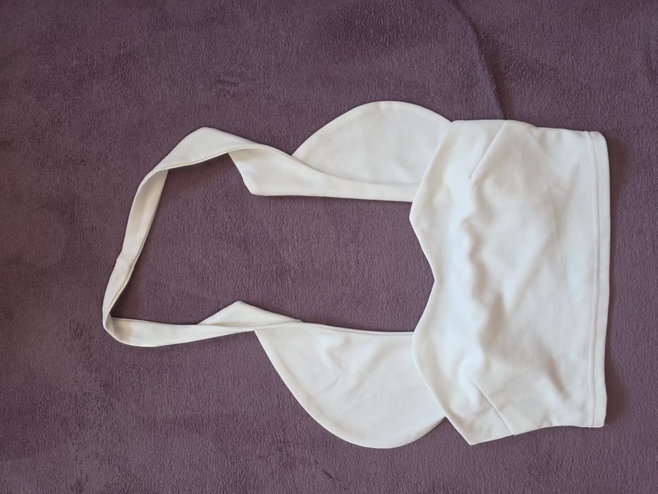 Два бели топа (в комплект)