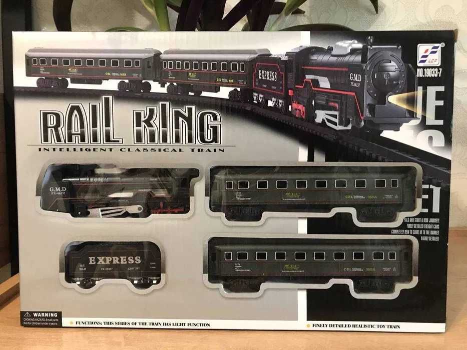 Железная дорога: Поезд с прожектором + 3 вагона