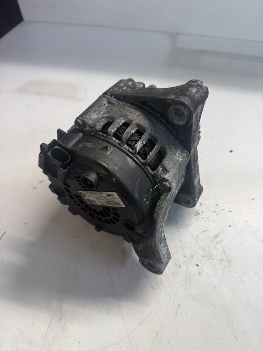 Alternator BMW N47 177cp 180A Valeo cod 7802261