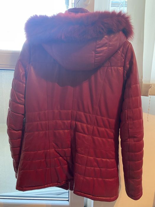 Дамско кожено яке с качулка - естествена кожа