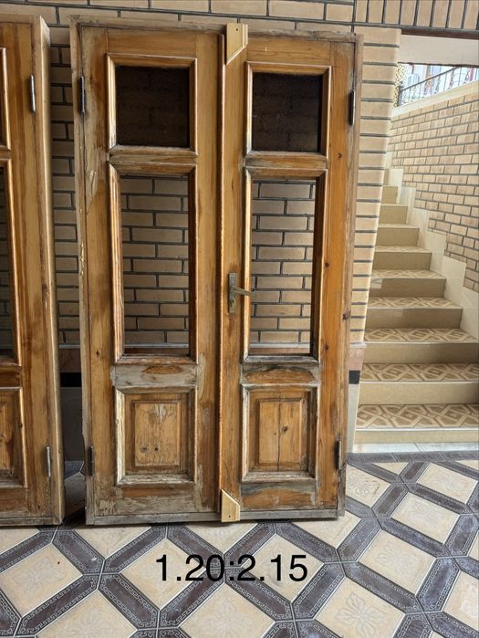 Eshik va romlar sotiladi