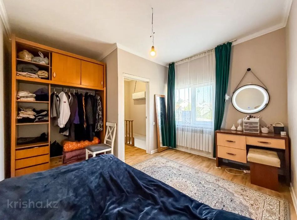 Продается 2 дома на одном участке