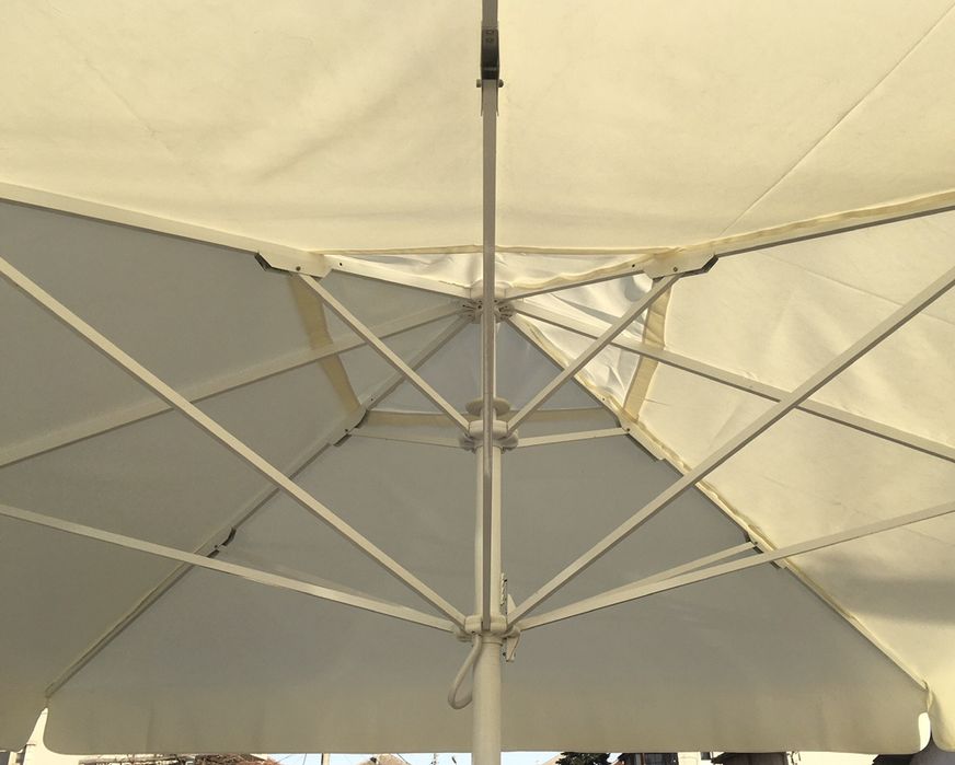 Професионален Чадър 3/3м.