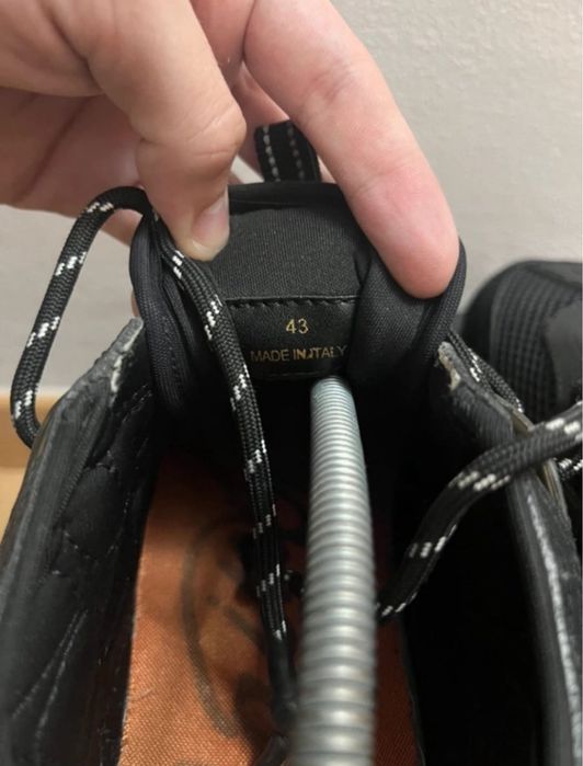 Versace chain reaction